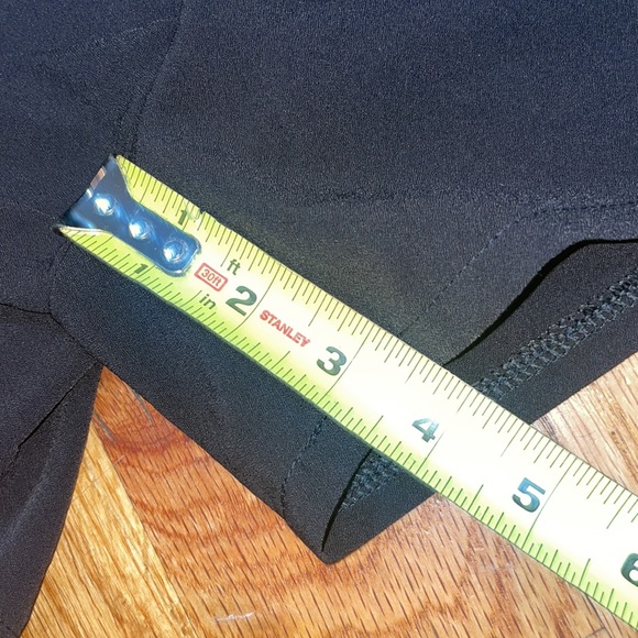 NEW Guess flare bottom Romper Shorts sz M - Picture 15 of 15